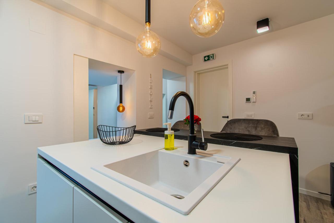 Апартаменты Flexible Selfcheckins 45 - Zagreb - New - Center Экстерьер фото